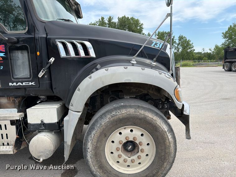 image for item FK3132 2015 Mack GU dump truck