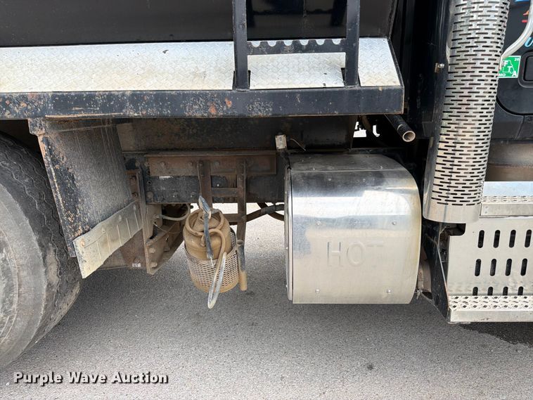 image for item FK3132 2015 Mack GU dump truck
