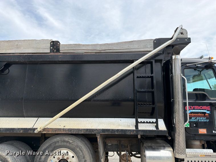 image for item FK3132 2015 Mack GU dump truck