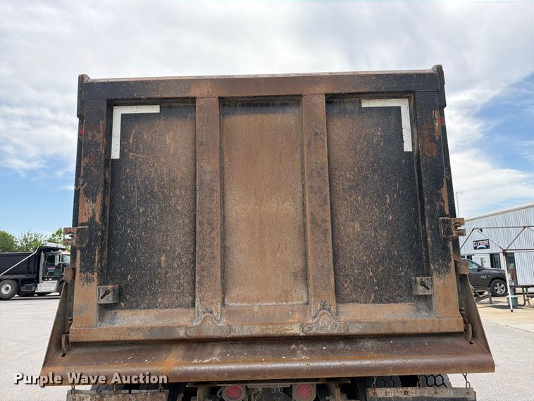 image for item FK3132 2015 Mack GU dump truck