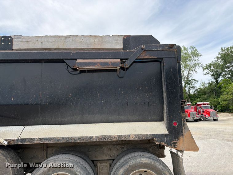 image for item FK3132 2015 Mack GU dump truck