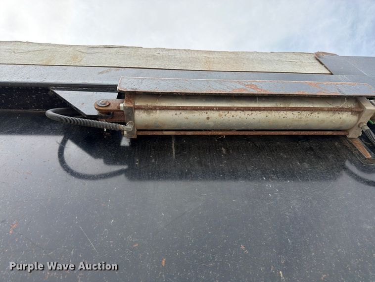 image for item FK3132 2015 Mack GU dump truck