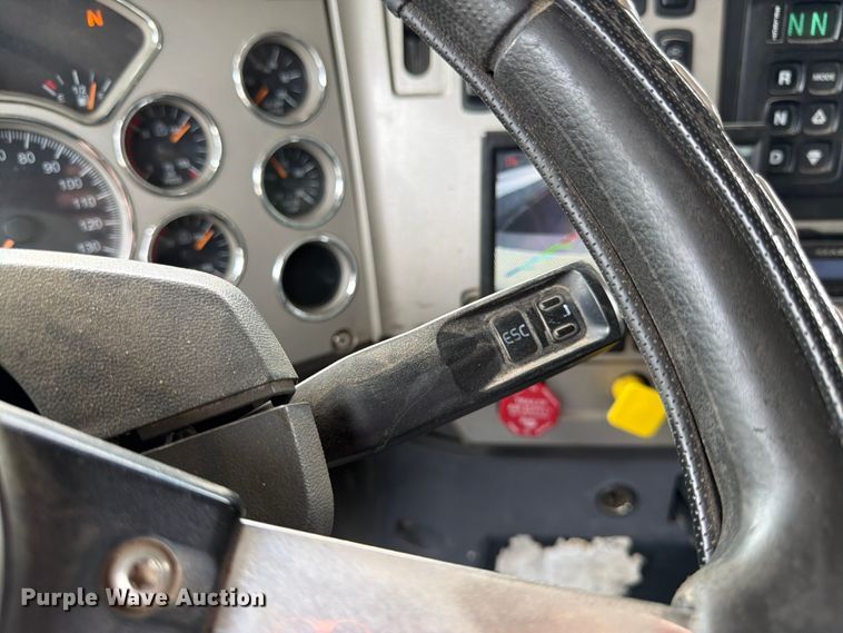 image for item FK3132 2015 Mack GU dump truck