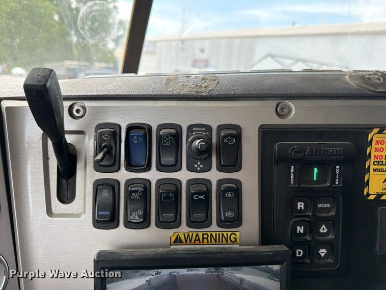 image for item FK3132 2015 Mack GU dump truck