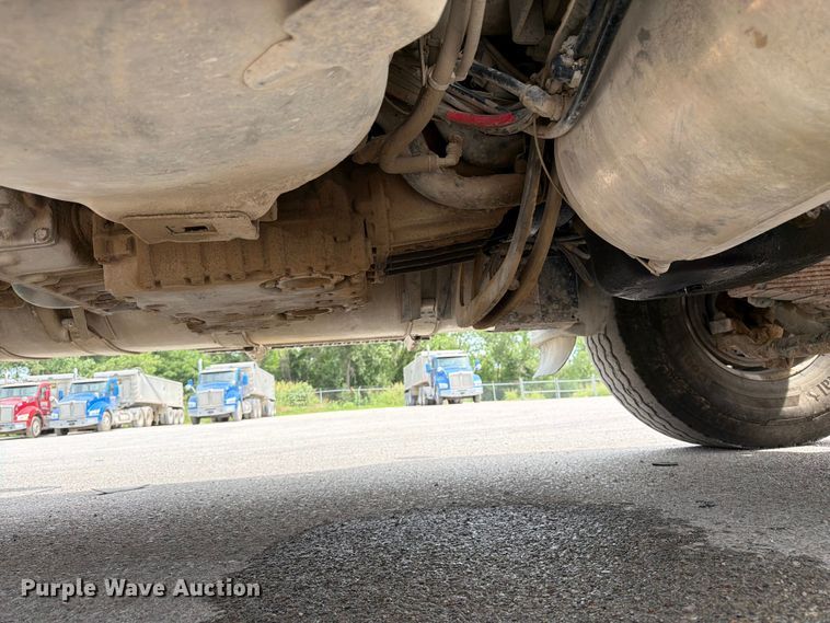 image for item FK3132 2015 Mack GU dump truck