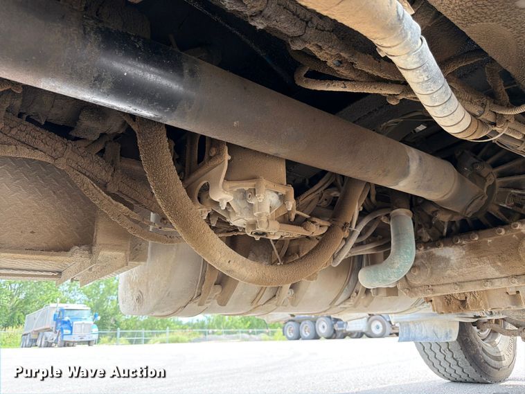 image for item FK3132 2015 Mack GU dump truck