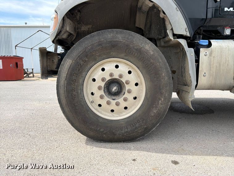 image for item FK3132 2015 Mack GU dump truck