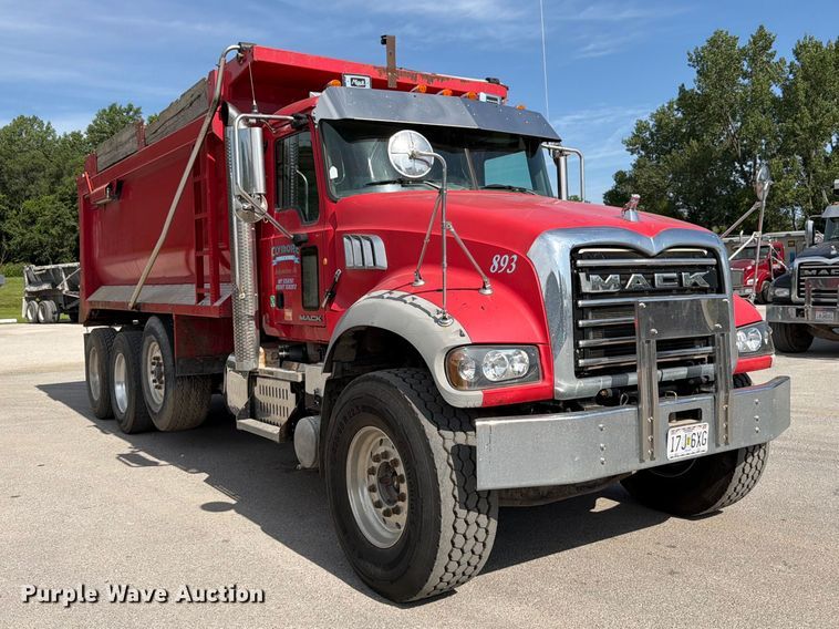 image for item FK3133 2014 Mack GU dump truck