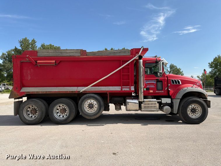 image for item FK3133 2014 Mack GU dump truck