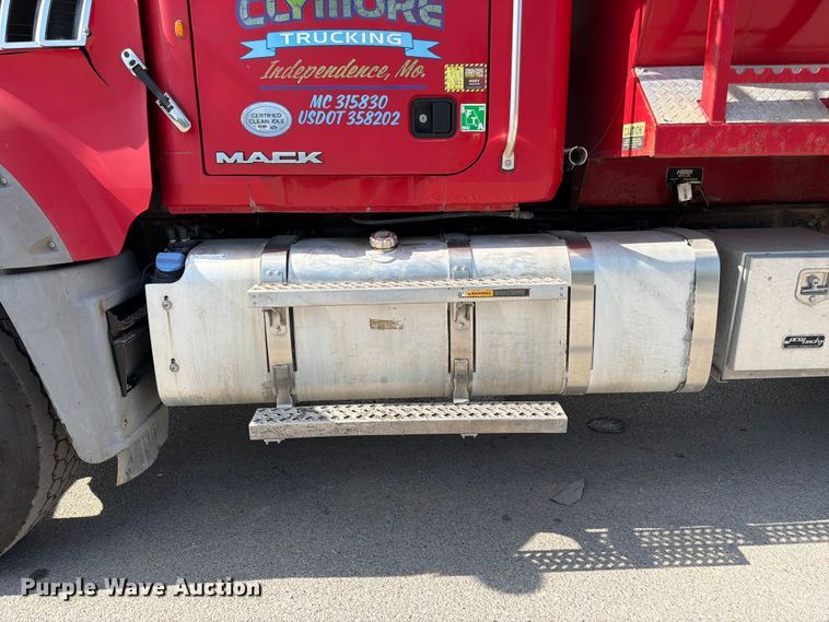 image for item FK3133 2014 Mack GU dump truck