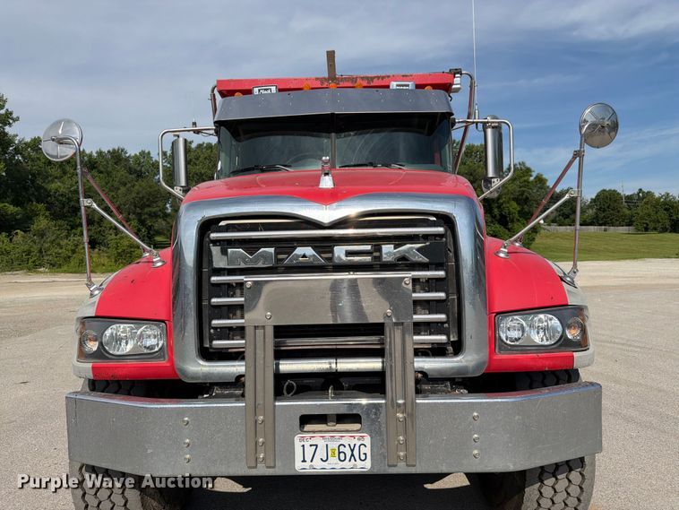 image for item FK3133 2014 Mack GU dump truck