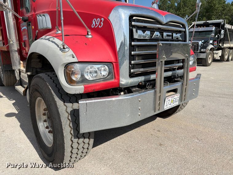 image for item FK3133 2014 Mack GU dump truck