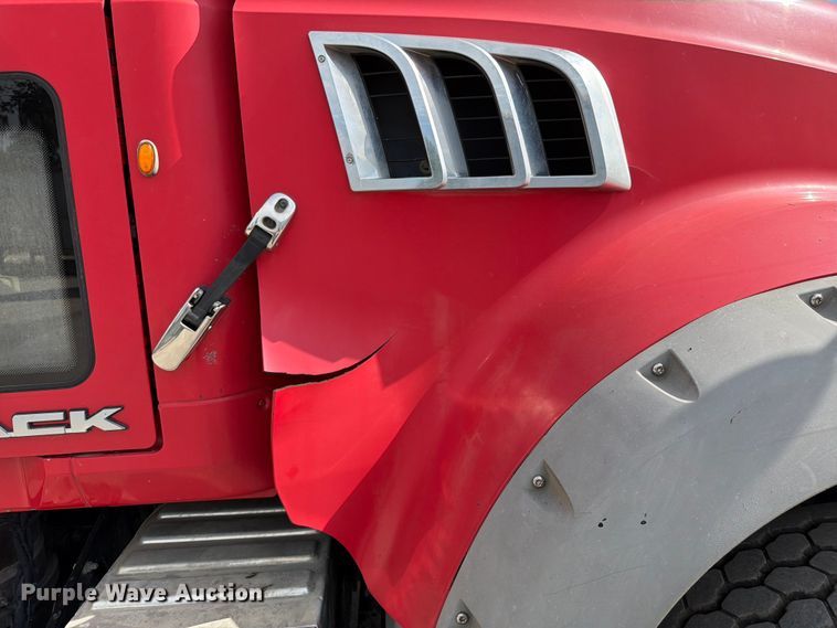 image for item FK3133 2014 Mack GU dump truck