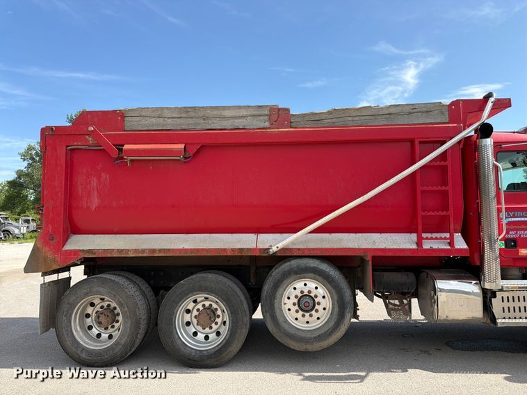 image for item FK3133 2014 Mack GU dump truck