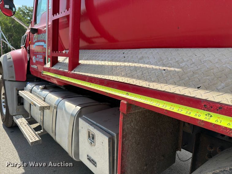 image for item FK3133 2014 Mack GU dump truck