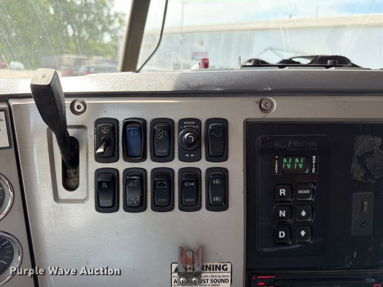 image for item FK3133 2014 Mack GU dump truck
