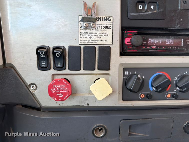 image for item FK3133 2014 Mack GU dump truck