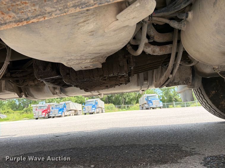 image for item FK3133 2014 Mack GU dump truck