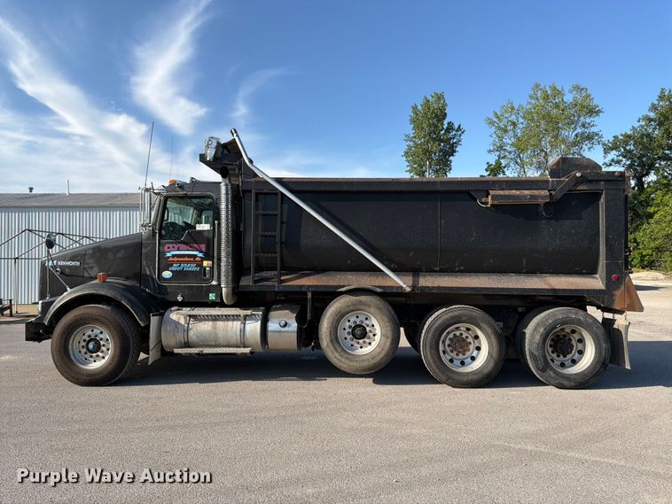 image for item FK3134 2013 Kenworth T800 