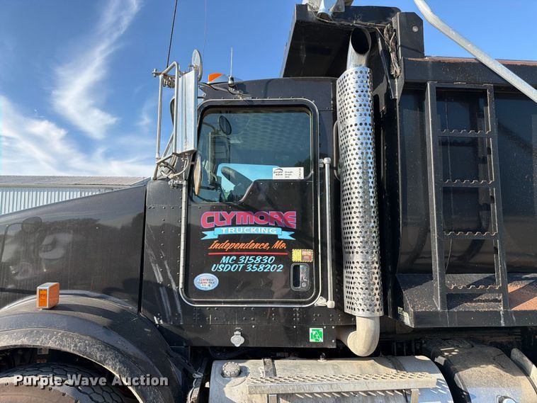 image for item FK3134 2013 Kenworth T800 