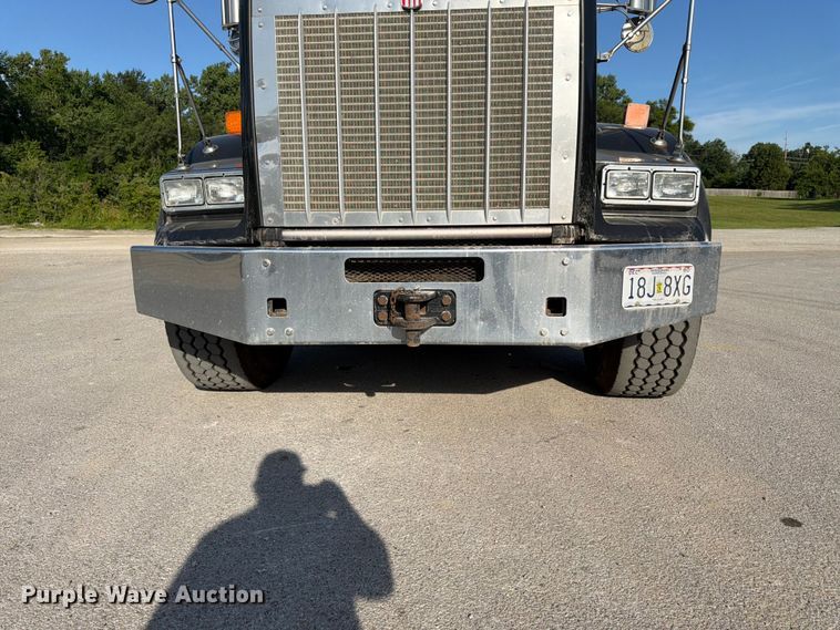 image for item FK3134 2013 Kenworth T800 