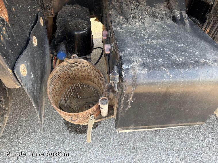 image for item FK3134 2013 Kenworth T800 