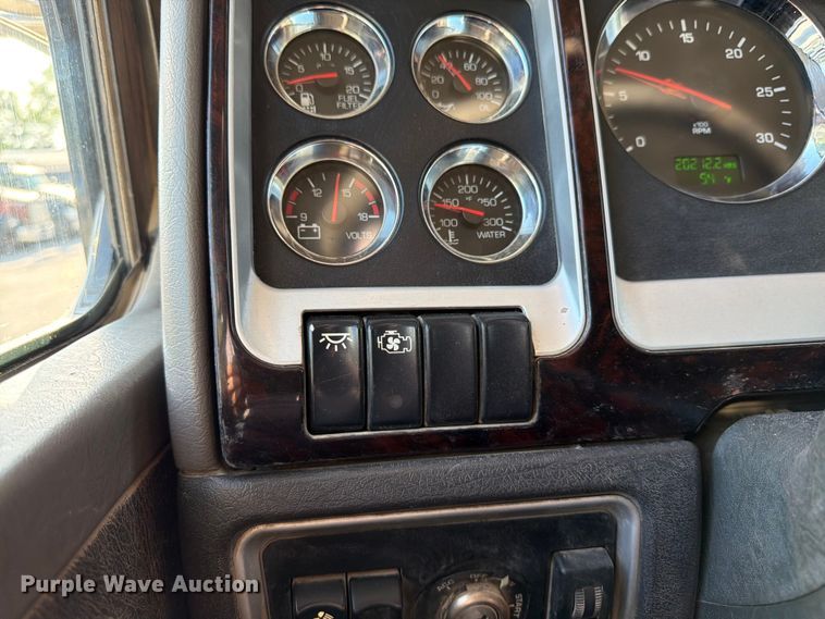 image for item FK3134 2013 Kenworth T800 