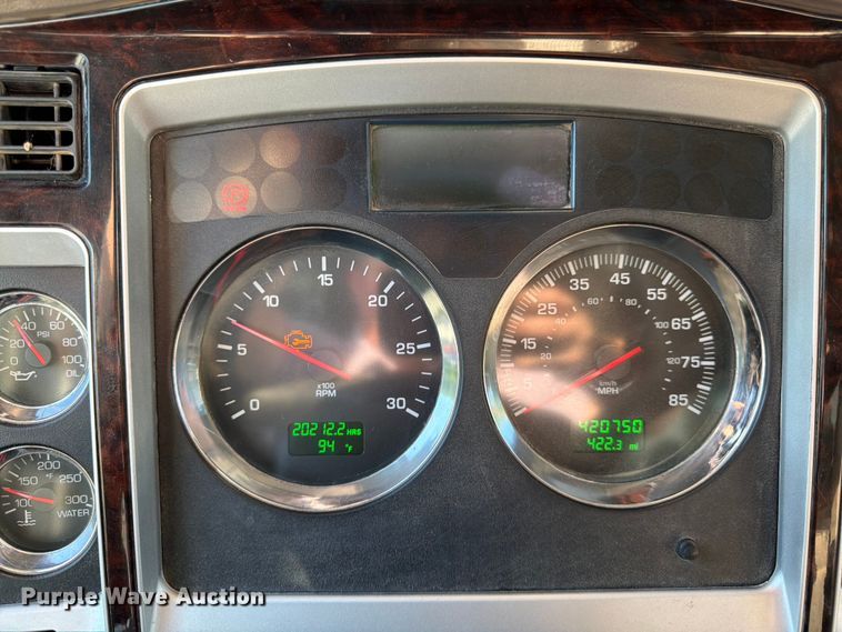 image for item FK3134 2013 Kenworth T800 