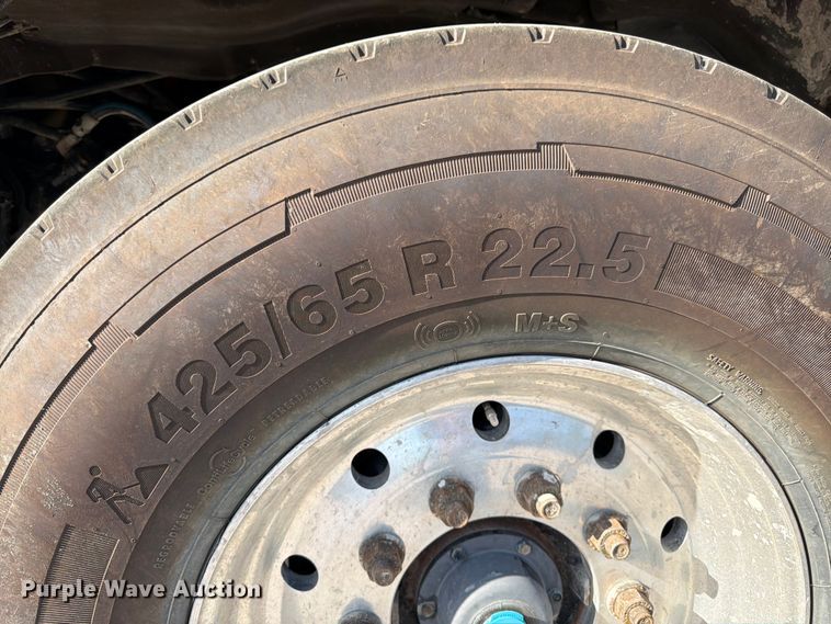 image for item FK3134 2013 Kenworth T800 
