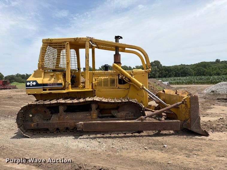 image for item FK3135 1992 Komatsu D68E dozer