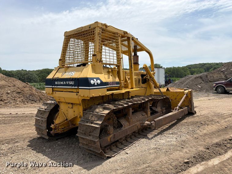 image for item FK3135 1992 Komatsu D68E dozer