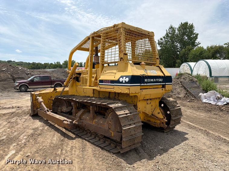 image for item FK3135 1992 Komatsu D68E dozer