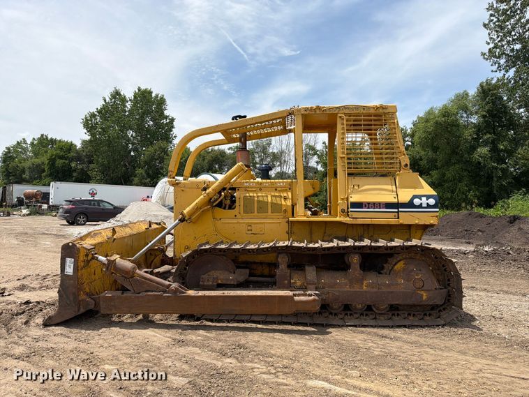image for item FK3135 1992 Komatsu D68E dozer