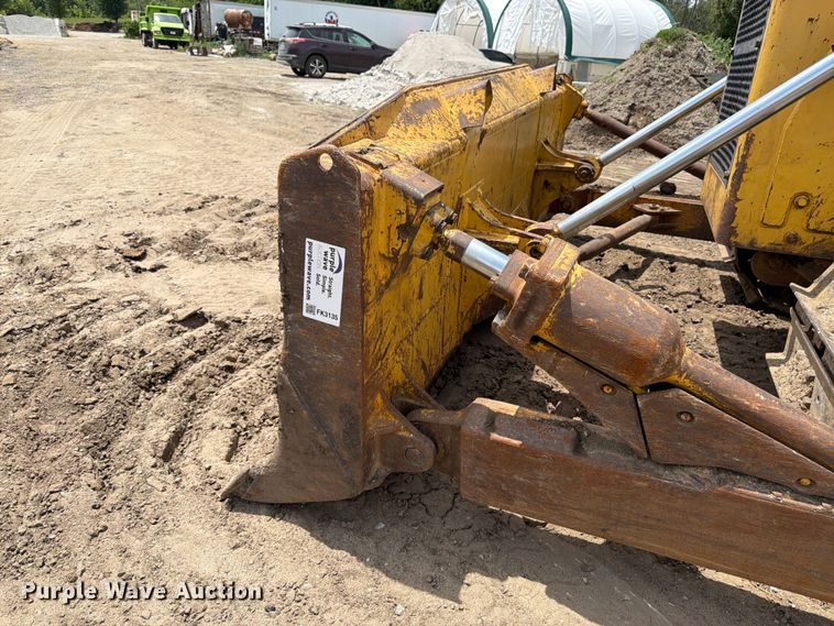 image for item FK3135 1992 Komatsu D68E dozer