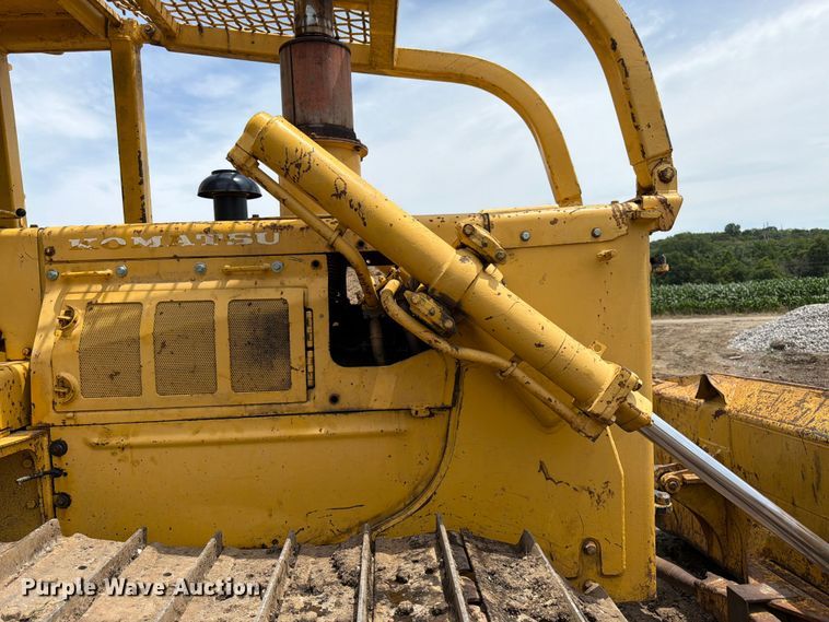 image for item FK3135 1992 Komatsu D68E dozer