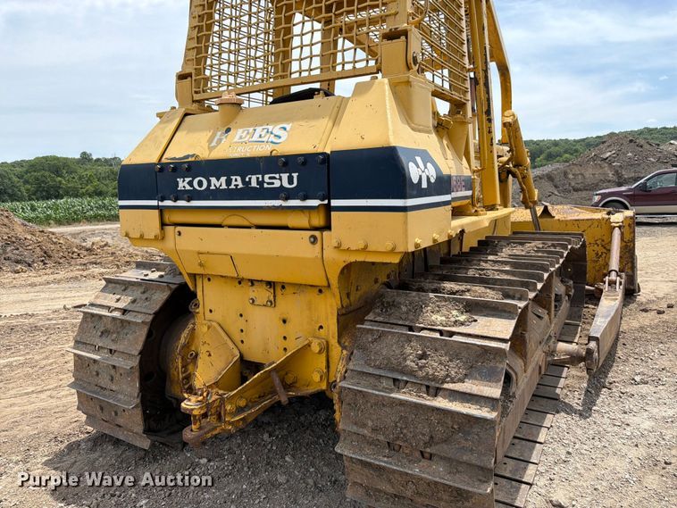 image for item FK3135 1992 Komatsu D68E dozer