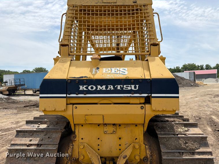 image for item FK3135 1992 Komatsu D68E dozer