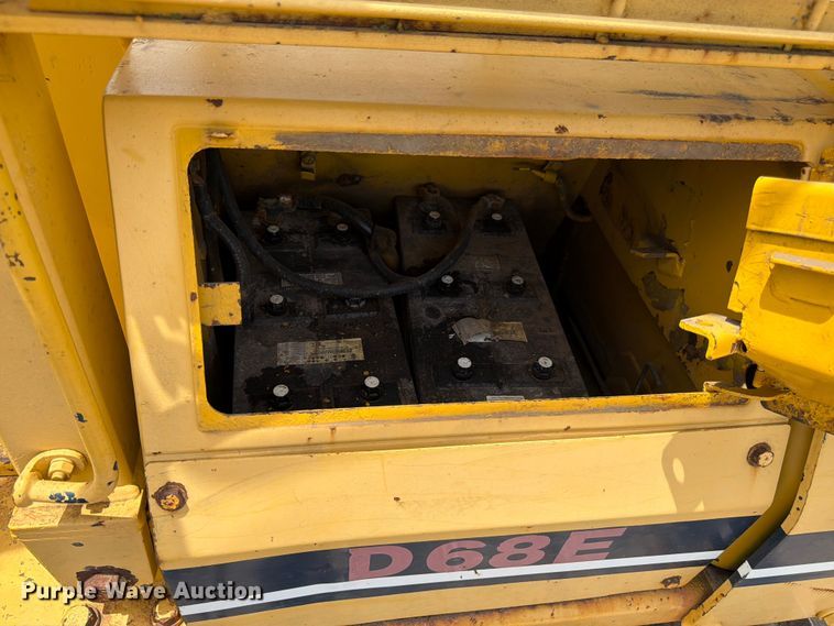 image for item FK3135 1992 Komatsu D68E dozer