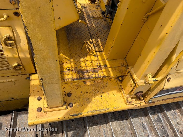 image for item FK3135 1992 Komatsu D68E dozer
