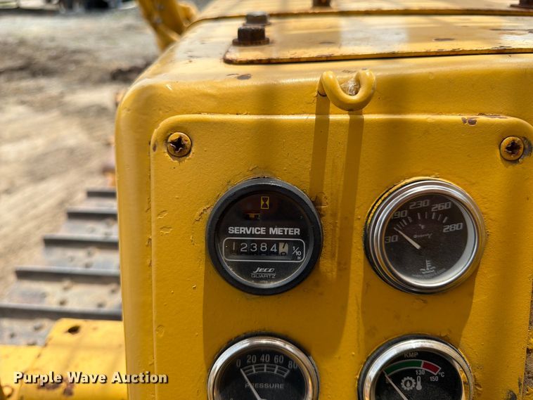 image for item FK3135 1992 Komatsu D68E dozer