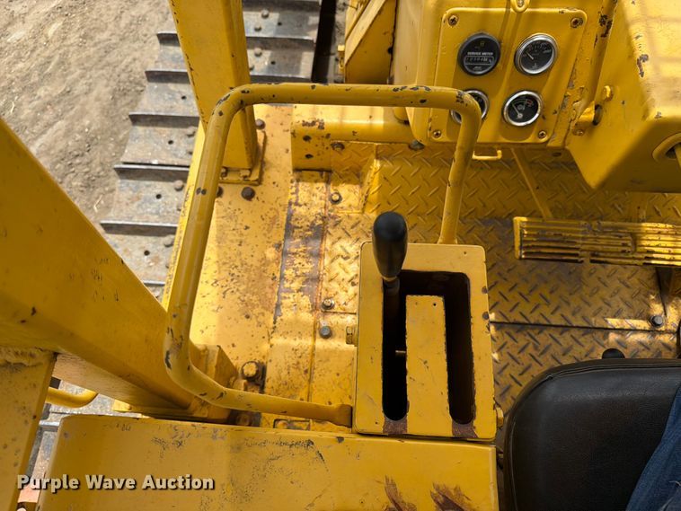 image for item FK3135 1992 Komatsu D68E dozer