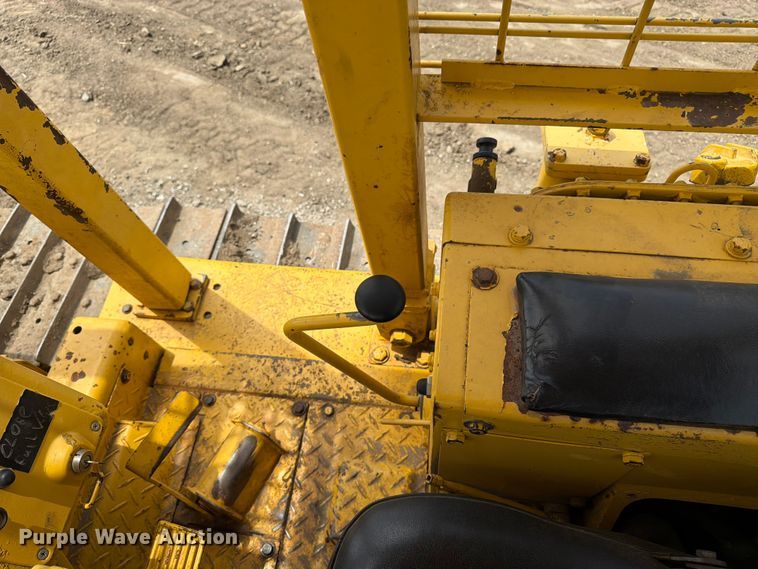 image for item FK3135 1992 Komatsu D68E dozer