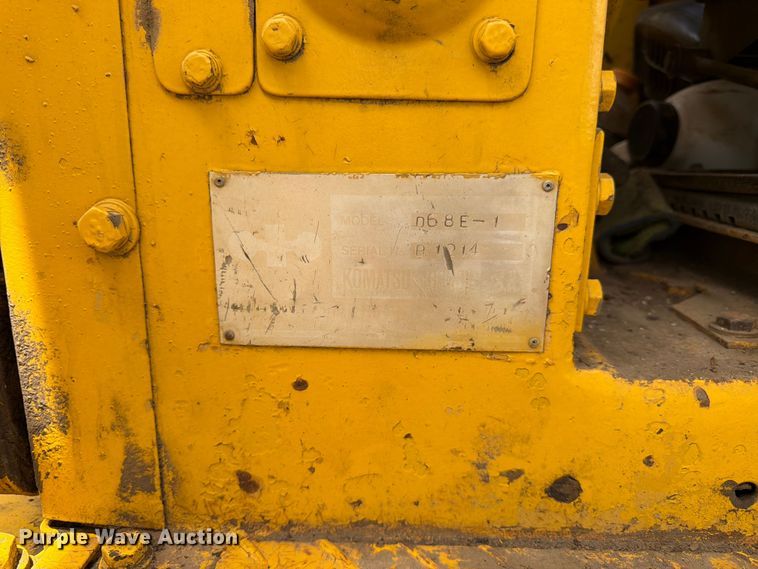 image for item FK3135 1992 Komatsu D68E dozer