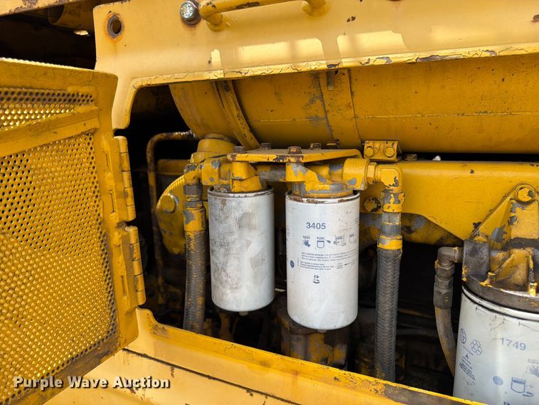 image for item FK3135 1992 Komatsu D68E dozer