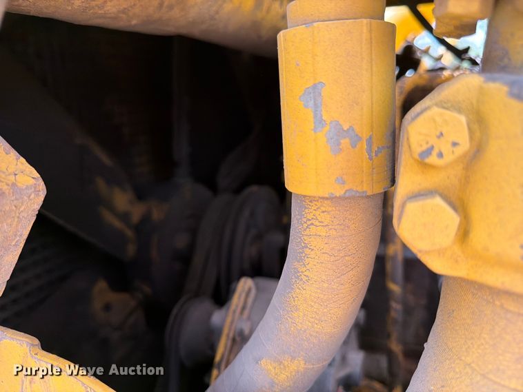 image for item FK3135 1992 Komatsu D68E dozer