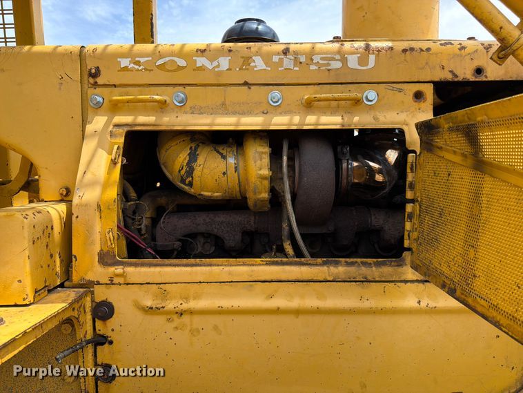 image for item FK3135 1992 Komatsu D68E dozer