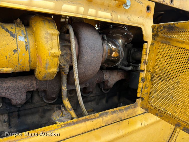 image for item FK3135 1992 Komatsu D68E dozer