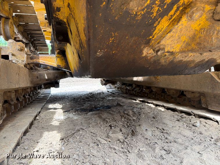 image for item FK3135 1992 Komatsu D68E dozer