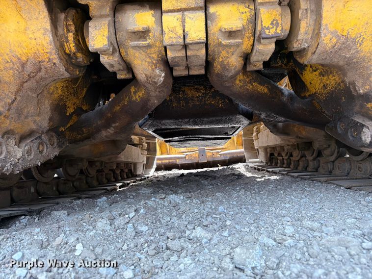 image for item FK3135 1992 Komatsu D68E dozer
