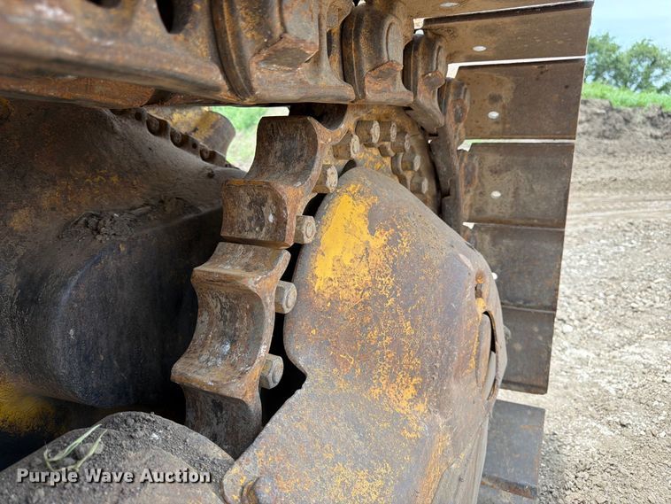 image for item FK3135 1992 Komatsu D68E dozer